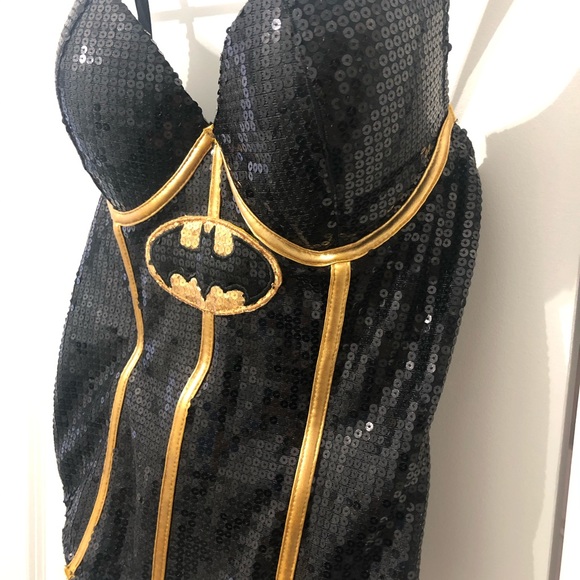 Women’s Batman corset top Halloween costume - Picture 2 of 3